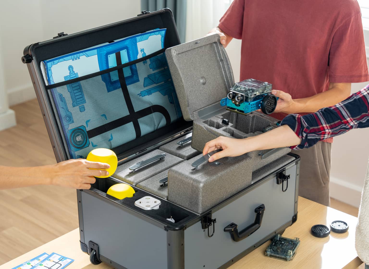 carry (1).jpg__PID:63153186-91eb-4d95-be3b-4780f799921f