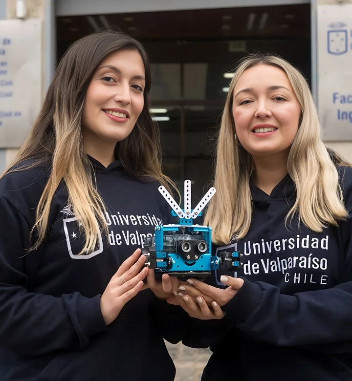 For University.jpg__PID:ba731ad9-b44b-417b-95ff-3ed53f66e06e