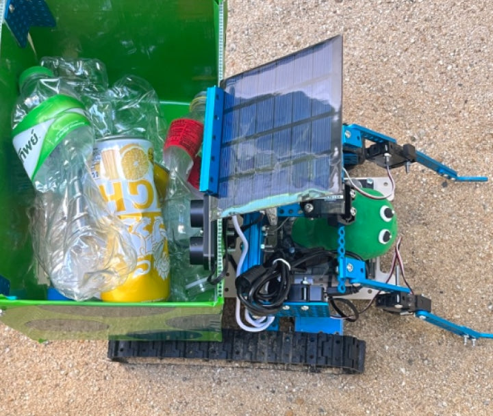 Sea Turtle Hero.jpg__PID:32b54b13-8c14-4854-b5a3-ba551ced62cc