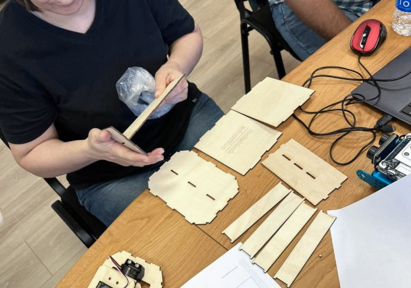 Step 2.jpg__PID:9073408b-5cc8-4825-aadc-ebb1c3c0d9ed