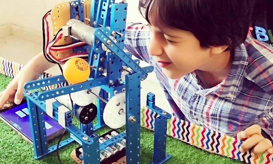 Versatile Projects for Any Hobbyist.jpg__PID:dd85fe56-300f-4152-b197-df295c3639a4